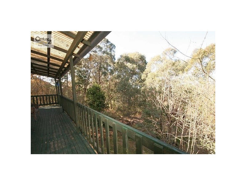 9 Yanko Ave, Wentworth Falls NSW 2782