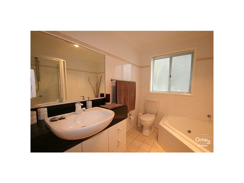 3 Boronia Rd, Wentworth Falls NSW 2782