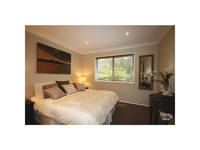 3 Boronia Rd, Wentworth Falls NSW 2782