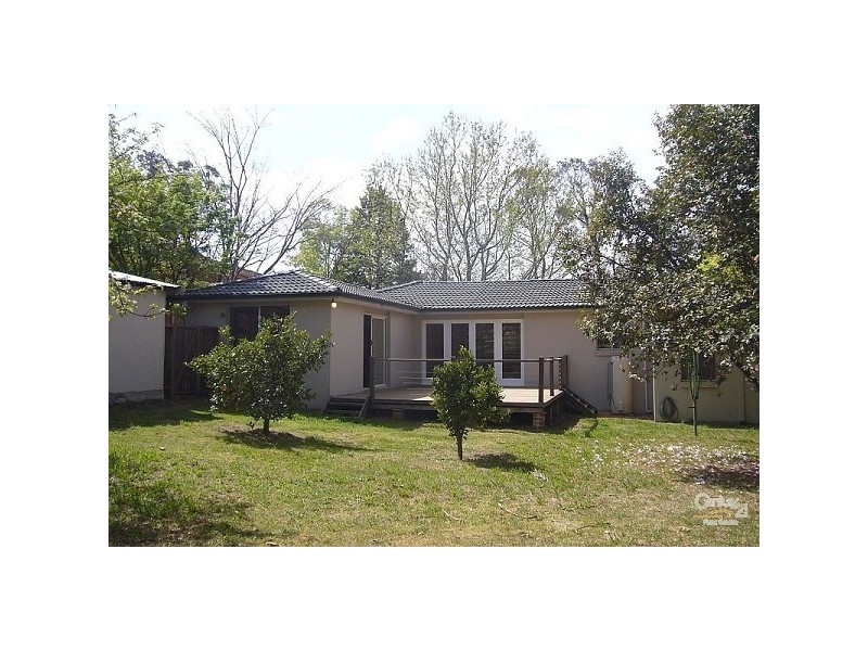 3 Boronia Rd, Wentworth Falls NSW 2782