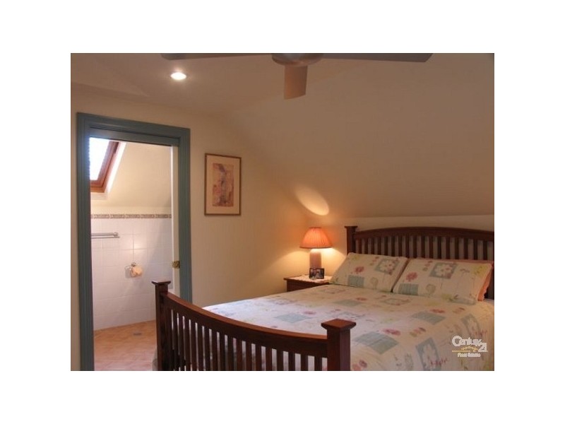 10 Page Avenue, Wentworth Falls NSW 2782