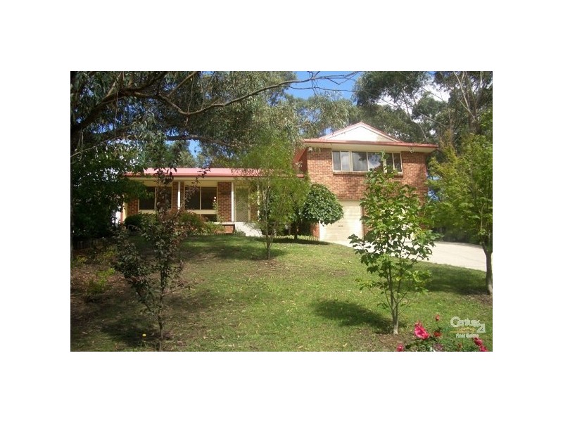 26 Tarella Rd, Wentworth Falls NSW 2782