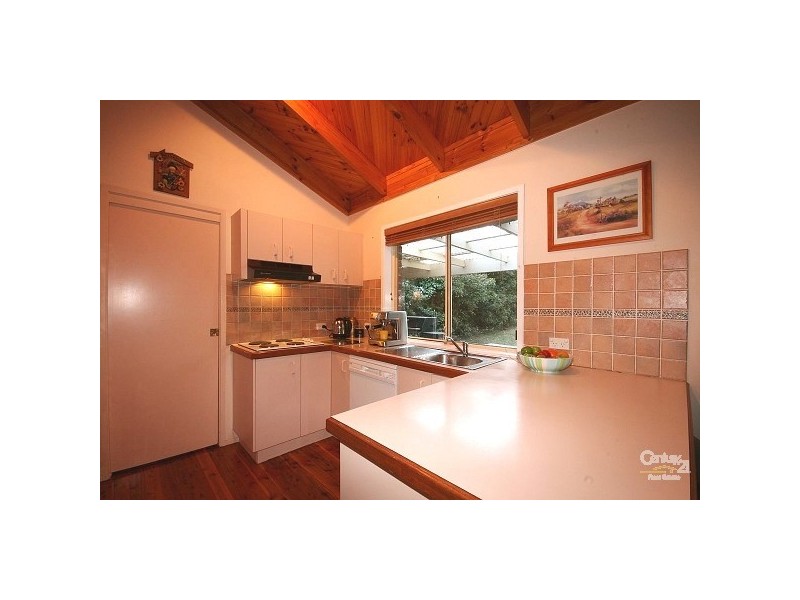 26 Tarella Rd, Wentworth Falls NSW 2782