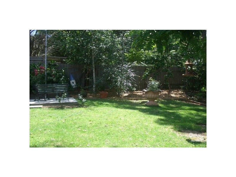 26 Tarella Rd, Wentworth Falls NSW 2782