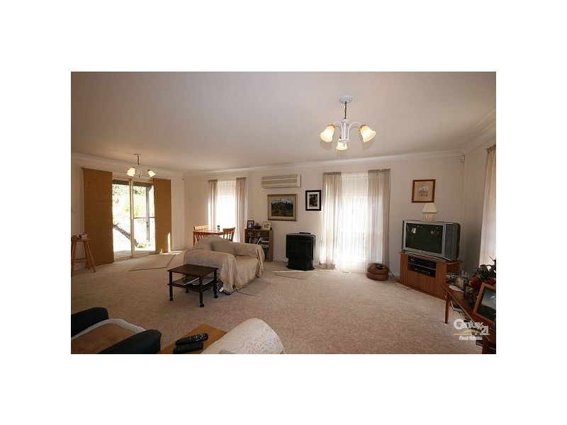 4 Anderson Ave, Bullaburra NSW 2784