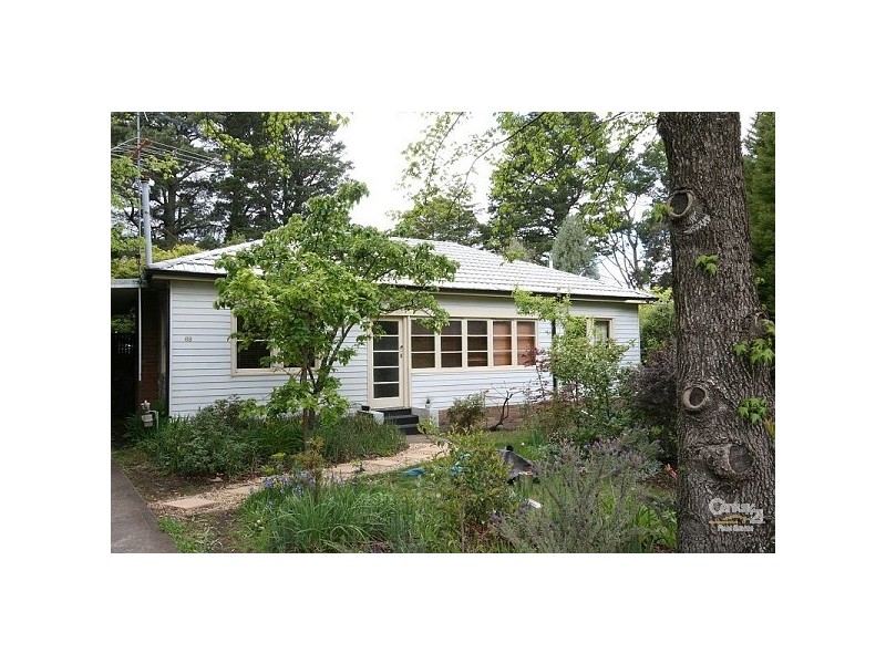 68 Valley Road, Wentworth Falls NSW 2782