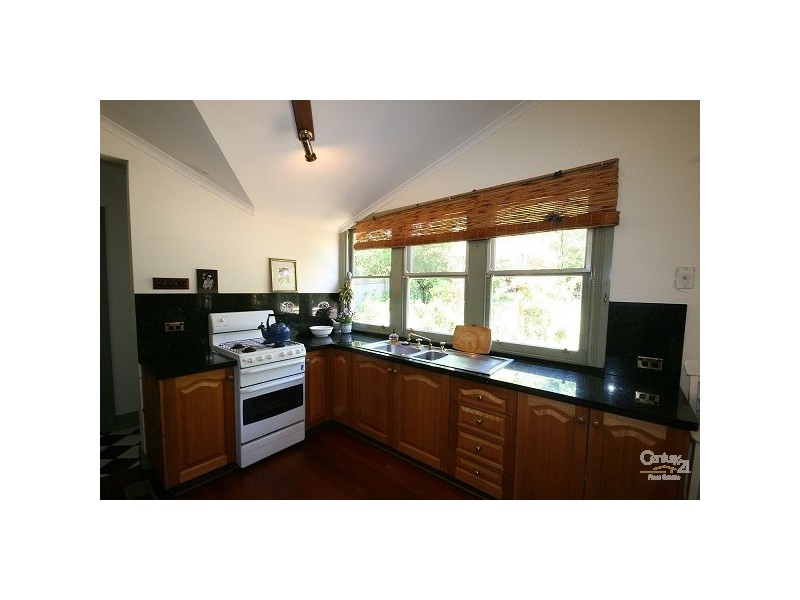 30 Backhouse St, Wentworth Falls NSW 2782