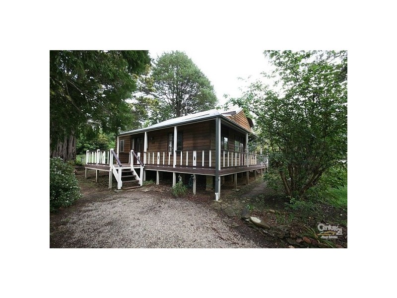 24 Armstrong Street, Wentworth Falls NSW 2782