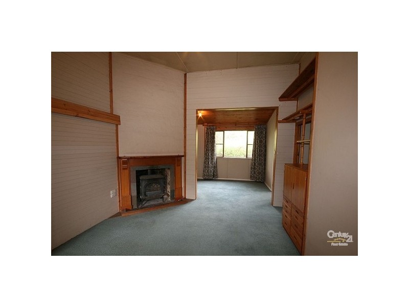 24 Armstrong Street, Wentworth Falls NSW 2782