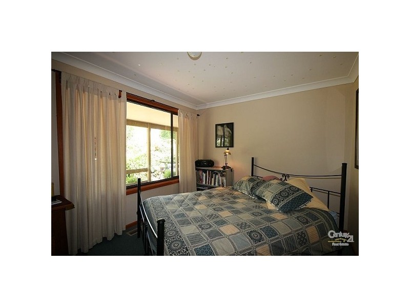 332 Blaxland Rd, Wentworth Falls NSW 2782