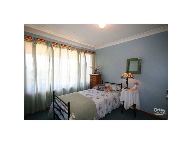 332 Blaxland Rd, Wentworth Falls NSW 2782