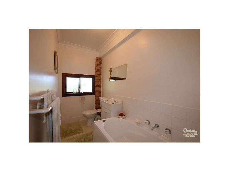 332 Blaxland Rd, Wentworth Falls NSW 2782