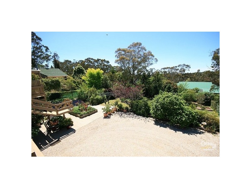 332 Blaxland Rd, Wentworth Falls NSW 2782