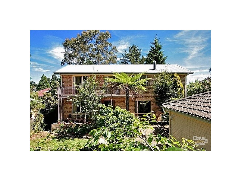 82 Backhouse St, Wentworth Falls NSW 2782