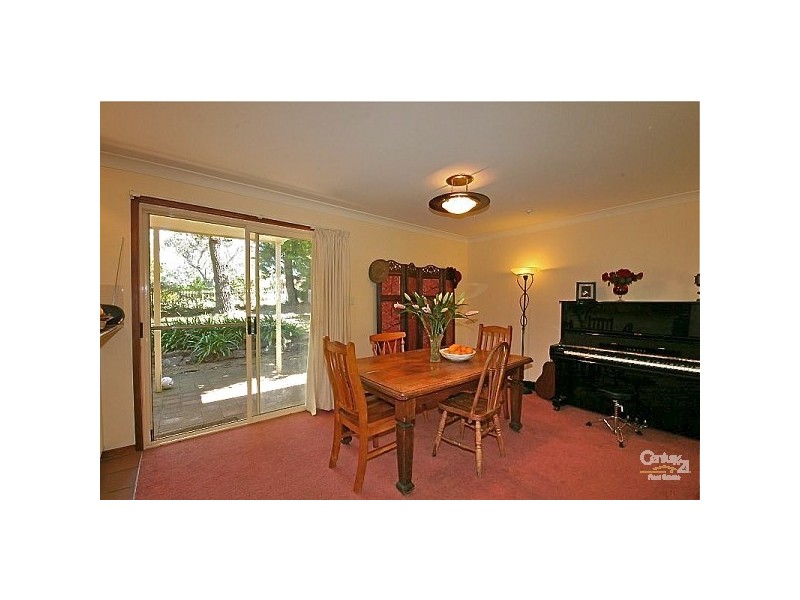 82 Backhouse St, Wentworth Falls NSW 2782