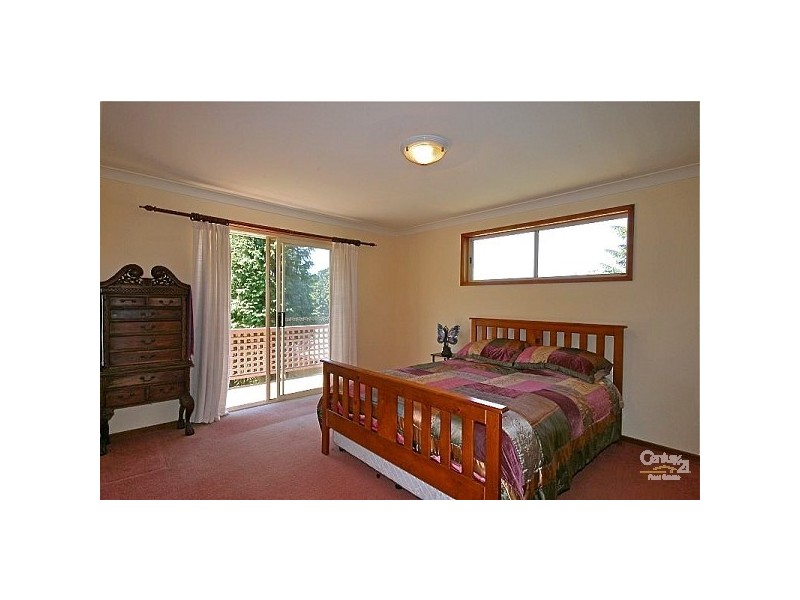 82 Backhouse St, Wentworth Falls NSW 2782