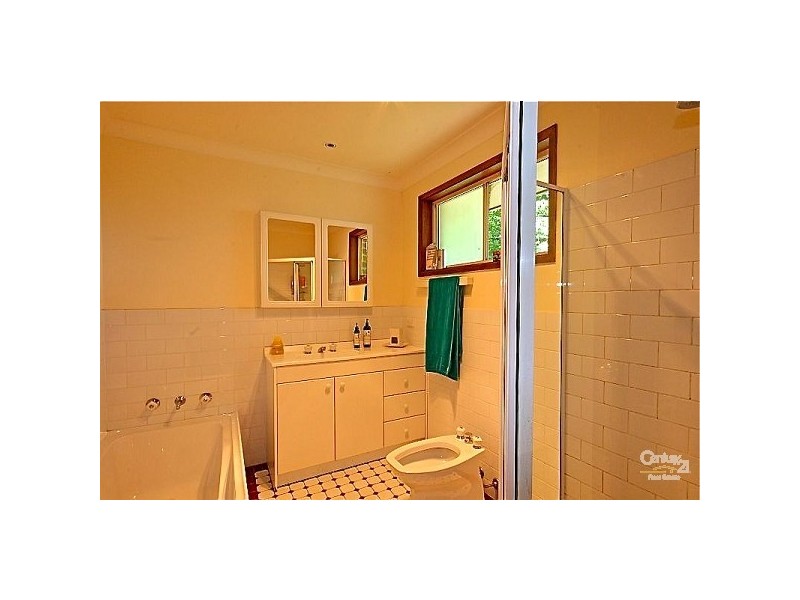 82 Backhouse St, Wentworth Falls NSW 2782