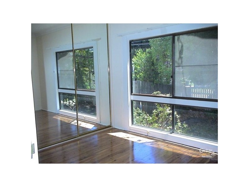 8 Backhouse St, Wentworth Falls NSW 2782