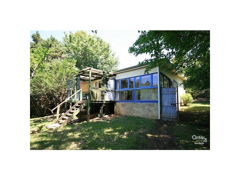 29 Armstrong Street, Wentworth Falls NSW 2782