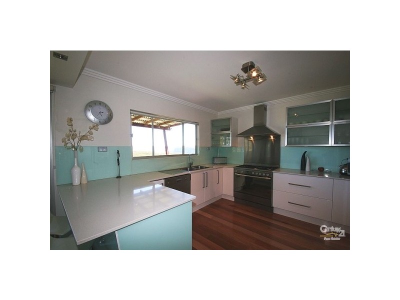 28 Maple Grove, Wentworth Falls NSW 2782