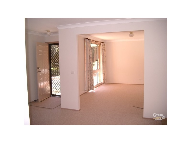 6 Coronation Drive, Wentworth Falls NSW 2782