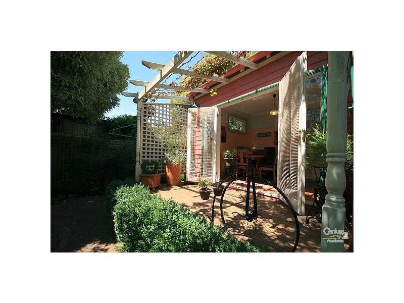 64 Waratah Ave, Katoomba NSW 2780