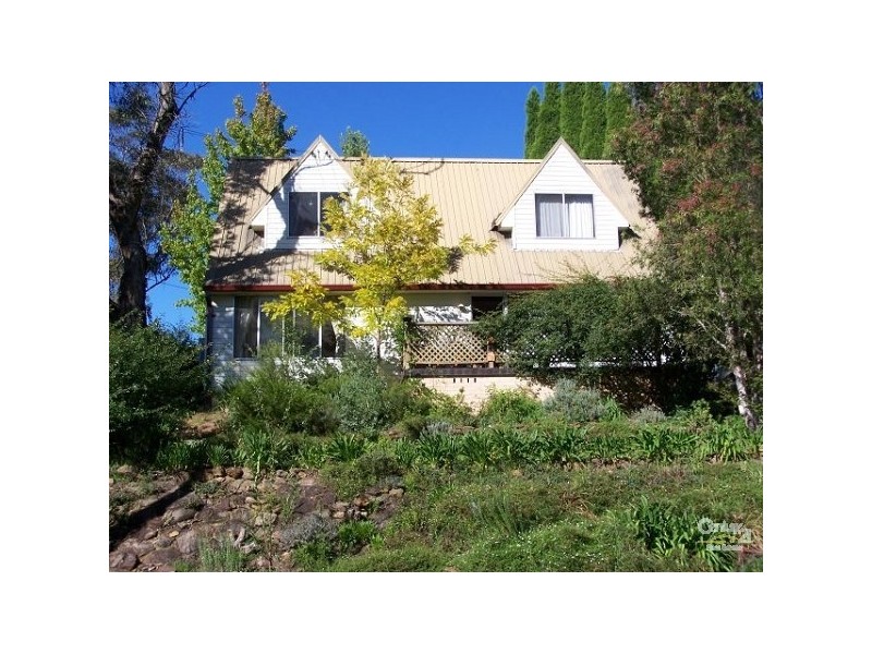 33 Westbourne Avenue, Wentworth Falls NSW 2782