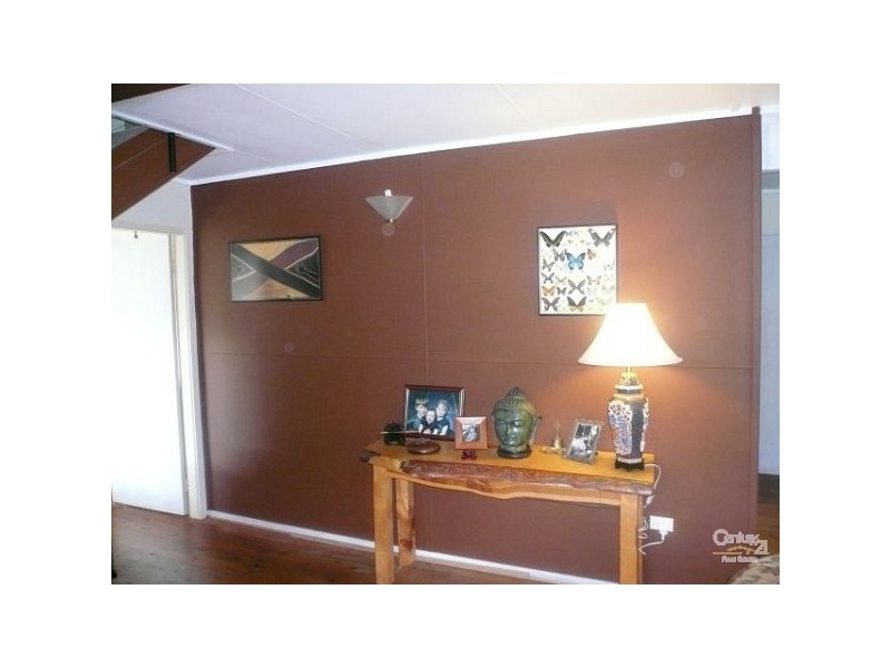 33 Westbourne Avenue, Wentworth Falls NSW 2782