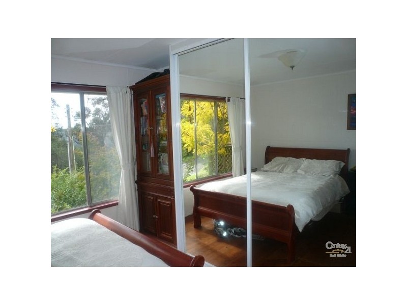 33 Westbourne Avenue, Wentworth Falls NSW 2782