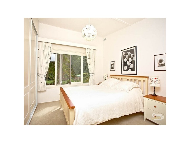 20 Parkes St, Wentworth Falls NSW 2782