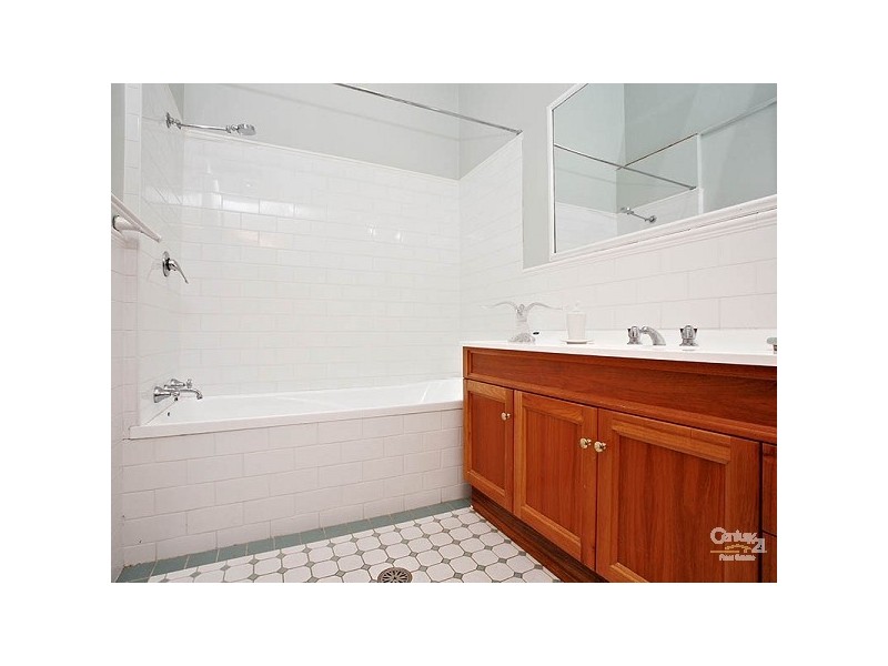 223 Blaxland Rd, Wentworth Falls NSW 2782