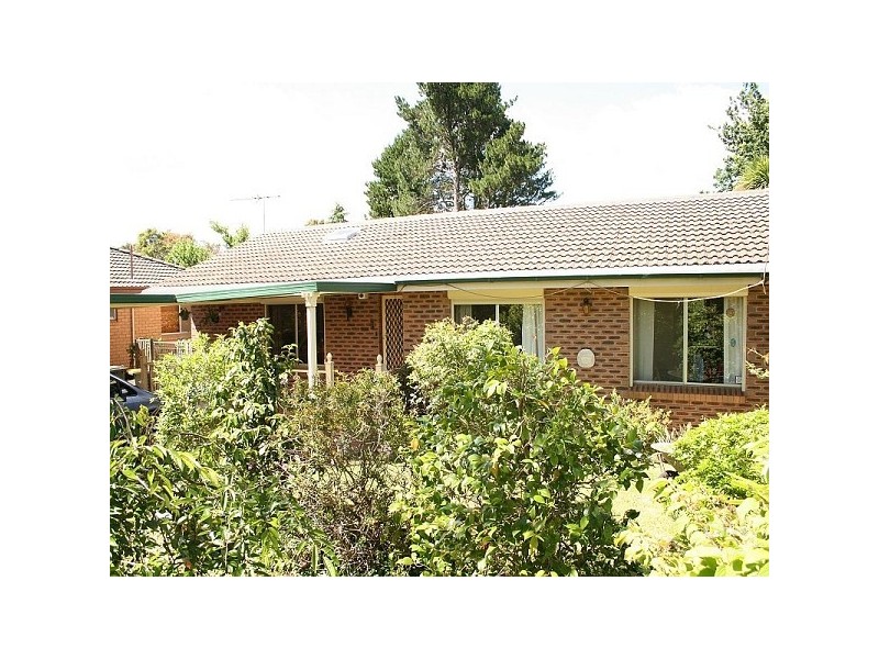 14 Cook Road, Wentworth Falls NSW 2782