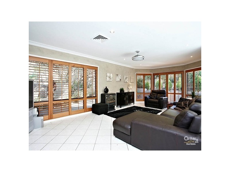16 Kings Road, Leura NSW 2780