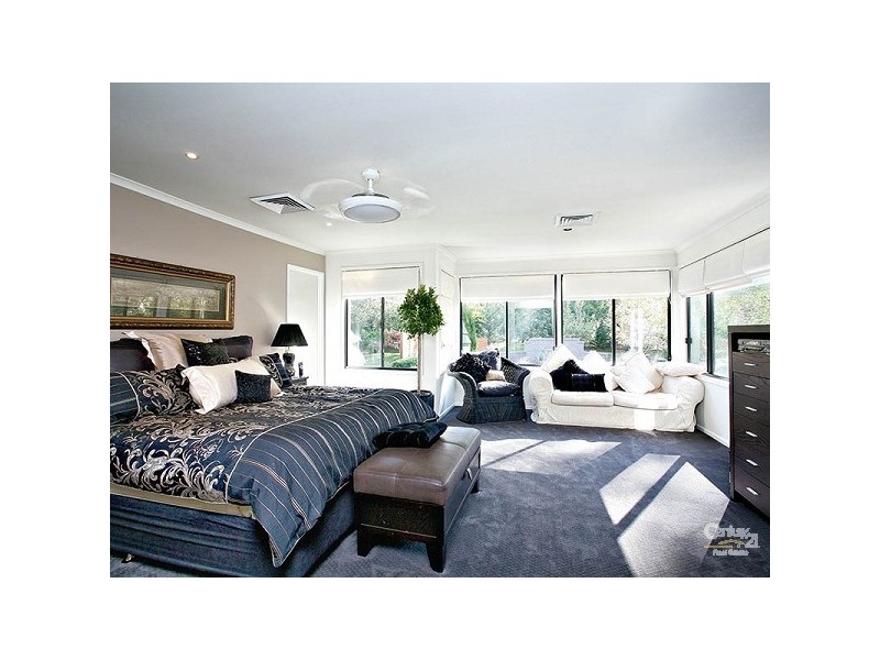 16 Kings Road, Leura NSW 2780