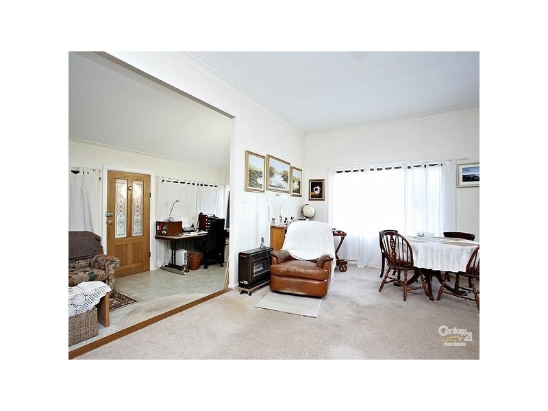 30 Fletcher Street, Wentworth Falls NSW 2782