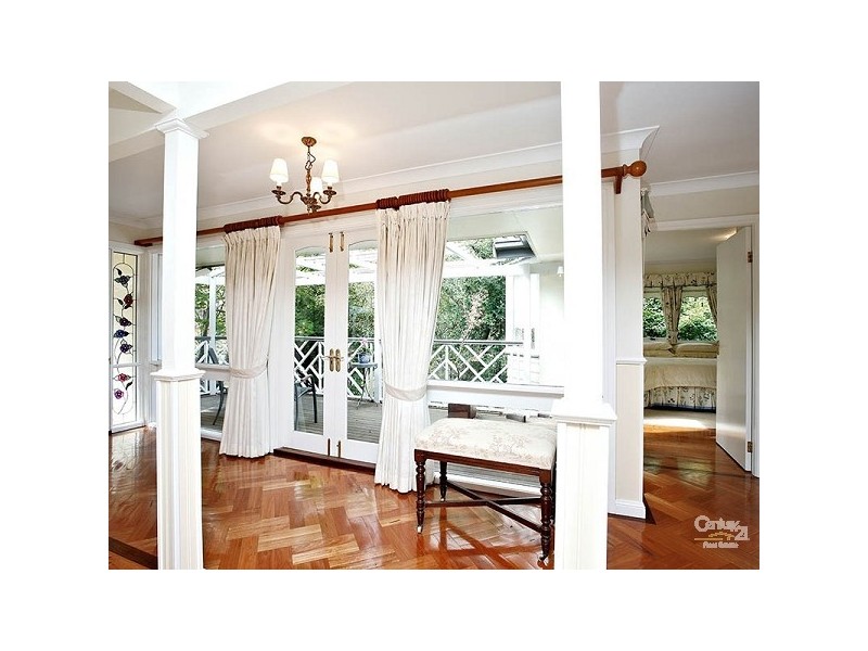 37 Toulon Avenue, Wentworth Falls NSW 2782