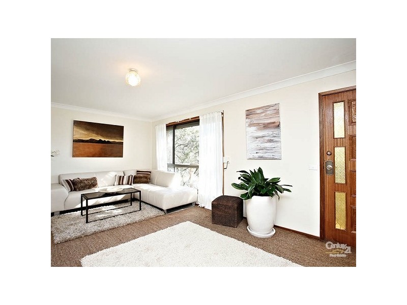 18 Yester Rd, Wentworth Falls NSW 2782