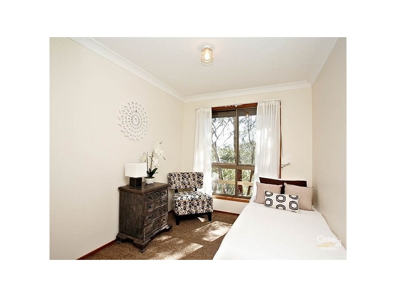 18 Yester Rd, Wentworth Falls NSW 2782