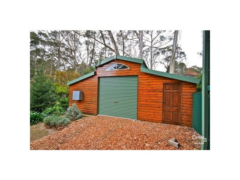 24 Kings Rd, Leura NSW 2780