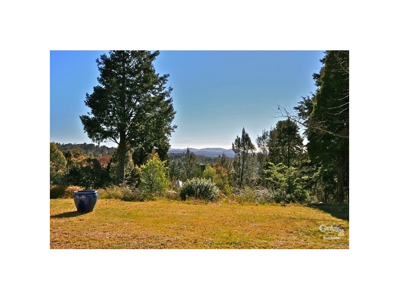 2 Fitstubbs Avenue, Wentworth Falls NSW 2782