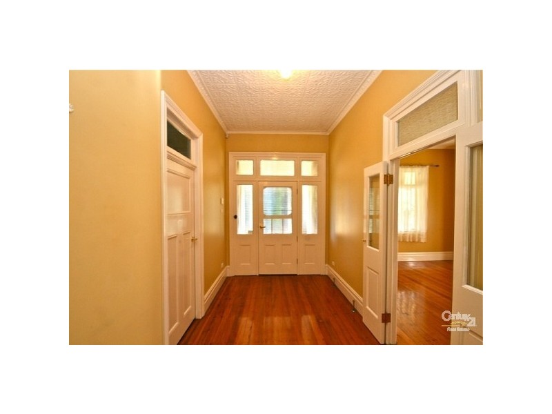 2 Fitstubbs Avenue, Wentworth Falls NSW 2782