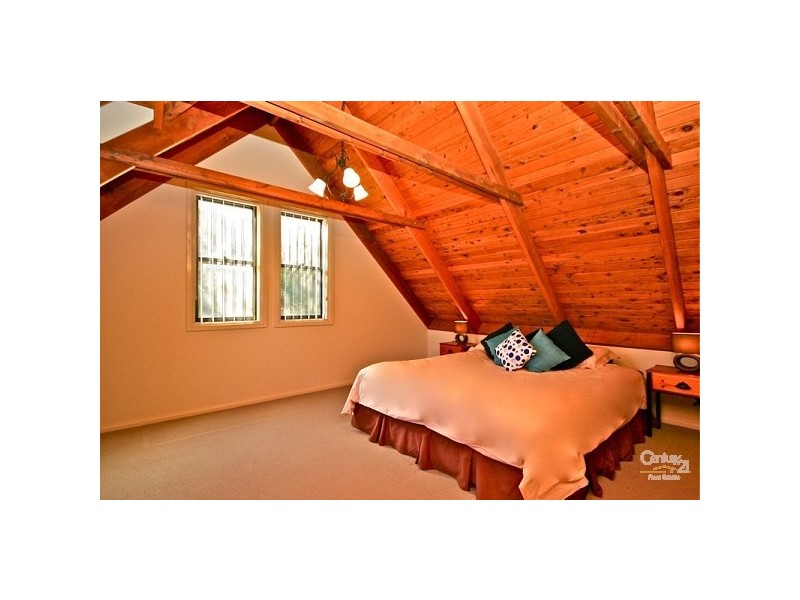 224 Blaxland Rd, Wentworth Falls NSW 2782