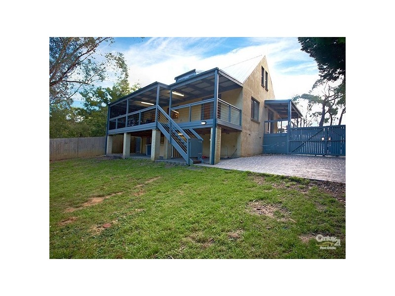 224 Blaxland Rd, Wentworth Falls NSW 2782