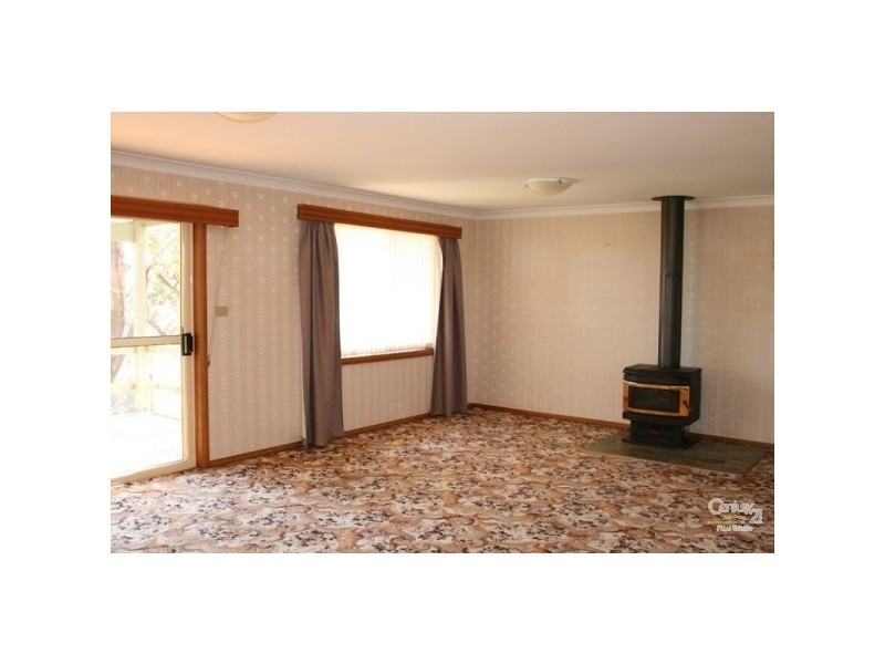 44 Lurline Street, Wentworth Falls NSW 2782