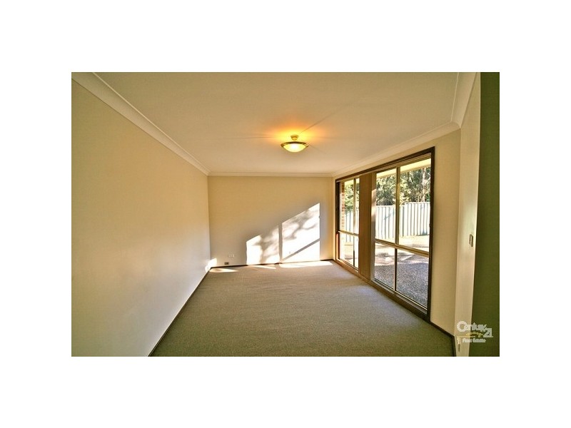 32 Cook Road, Wentworth Falls NSW 2782