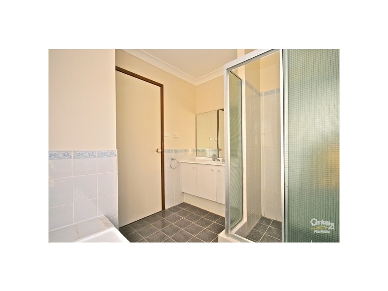 32 Cook Road, Wentworth Falls NSW 2782