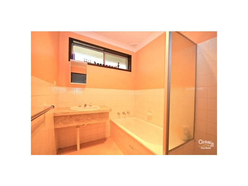 3 Murray St, Wentworth Falls NSW 2782