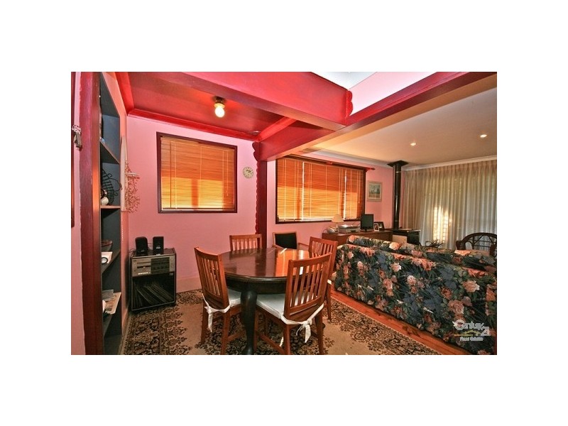 3 Murray St, Wentworth Falls NSW 2782