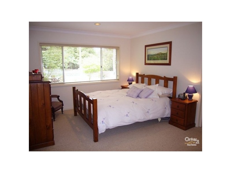 63 Henderson Road, Wentworth Falls NSW 2782