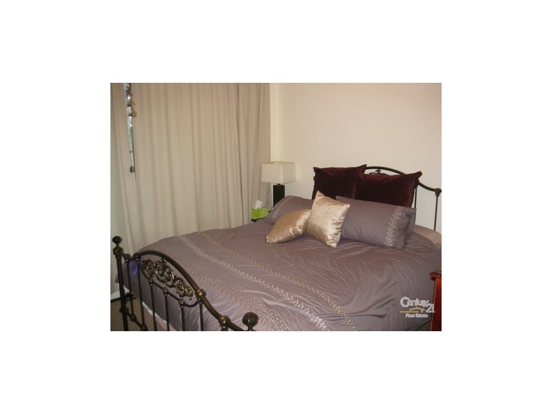49 Westbourne Ave, Wentworth Falls NSW 2782
